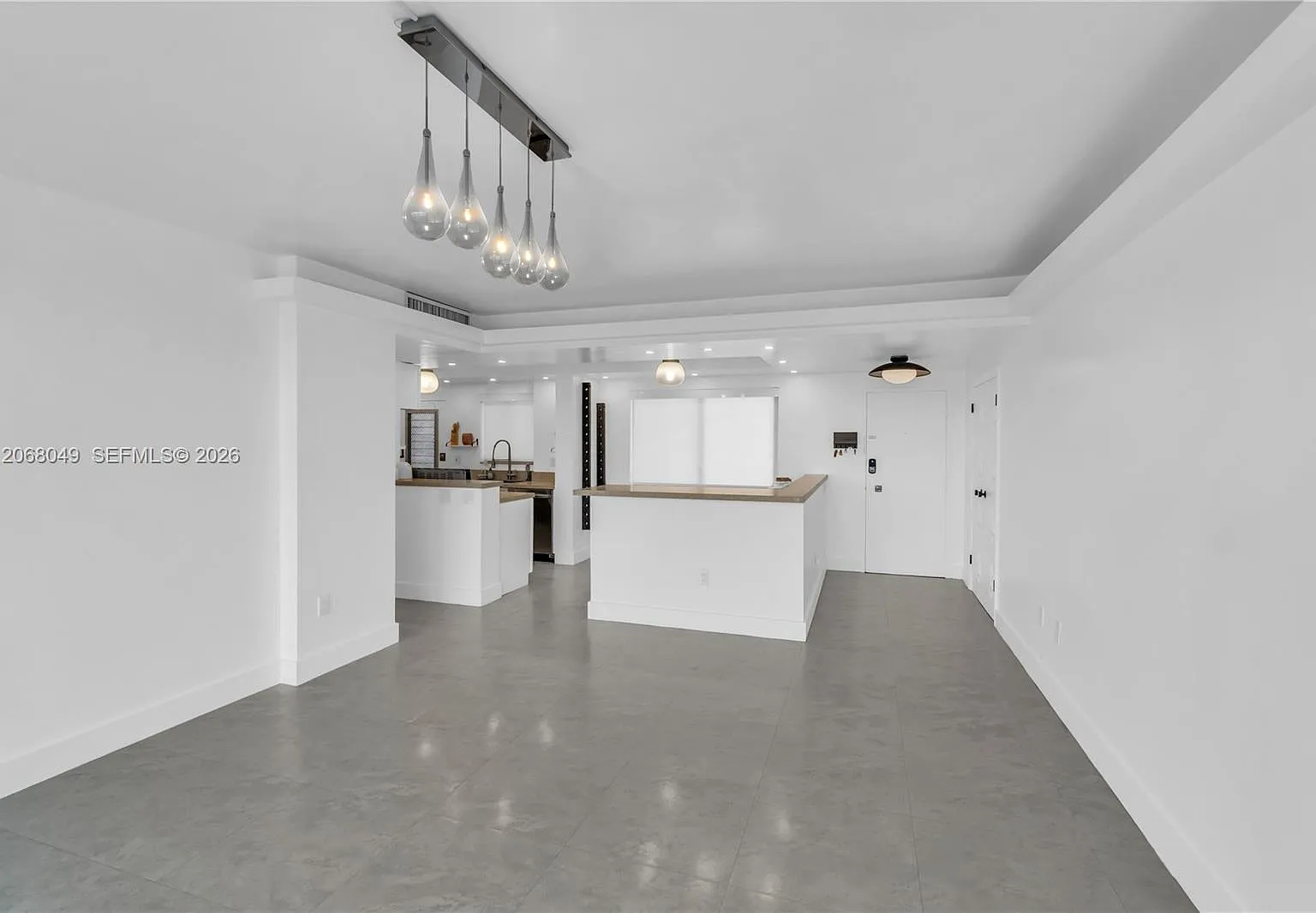 Mediterranean Apartments — Photo 3