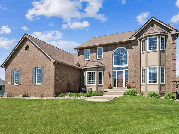 1302 NE Lake View Ct, Ankeny, IA 50021