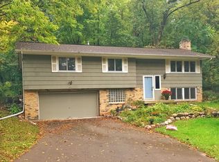 5938 Holiday Rd, Minnetonka, MN 55345