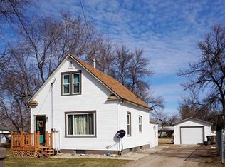 307 1st Ave E, Velva, ND 58790