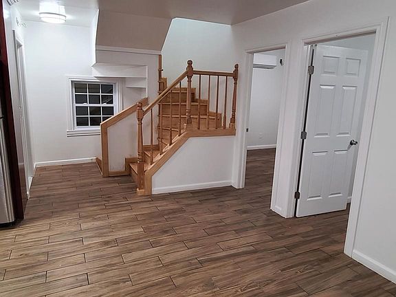 5th image of 3235 112th St Floor 2