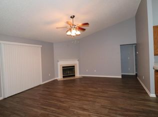 14058 Crestwick Dr W, Jacksonville, FL 32218
