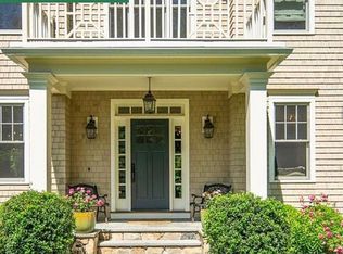 429 Ponus Rdg, New Canaan, CT 06840