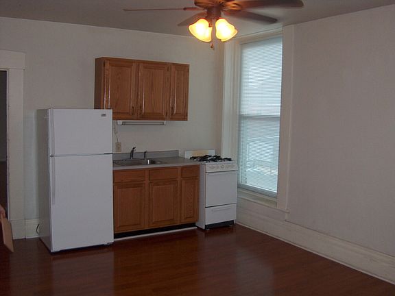 5th image of 33 N Paint St APT 222