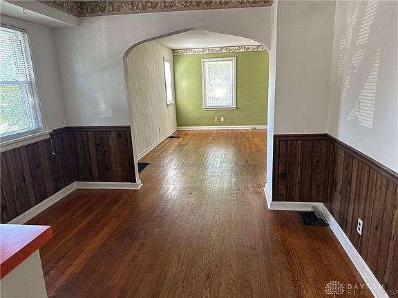 5th image of 2710 Westfield Ave