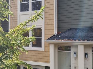 19420 121st Pl NE #E, Bothell, WA 98011