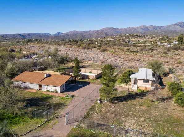 33400 S Ta Do Hoya Trail, Black Canyon City, AZ 85324