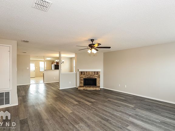 5th image of 1431 Windy Meadows Dr