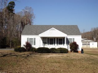 360 Center St, Star, NC 27356