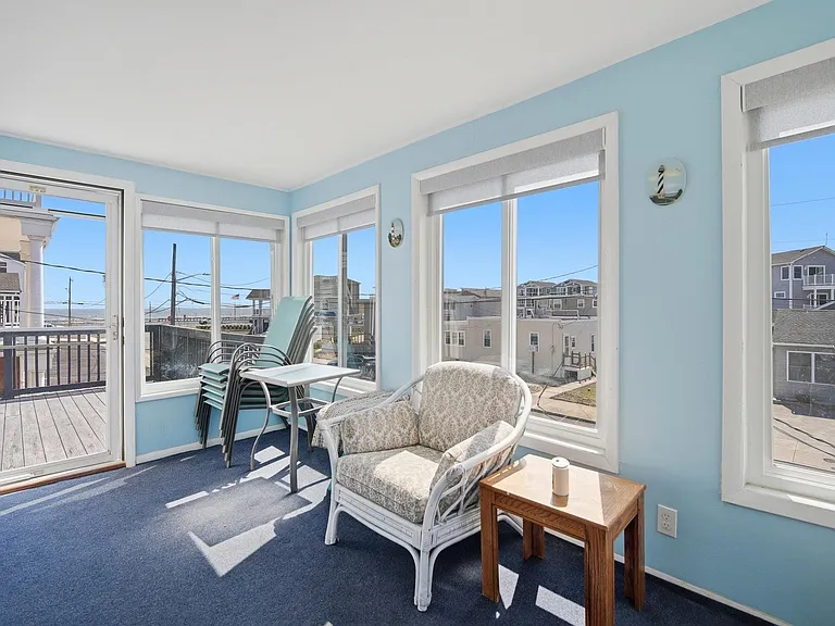 205 North St #10 — Photo 33