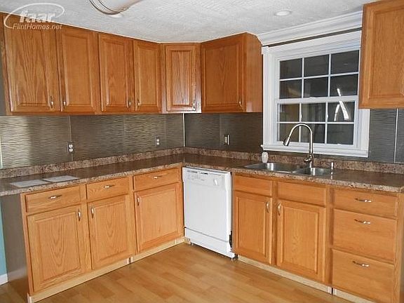 4th image of 1143 W Boatfield Ave
