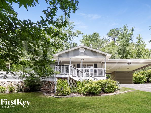 115 River Trace Dr