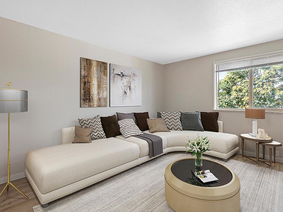 1st image of 21 N Logan St APT 5