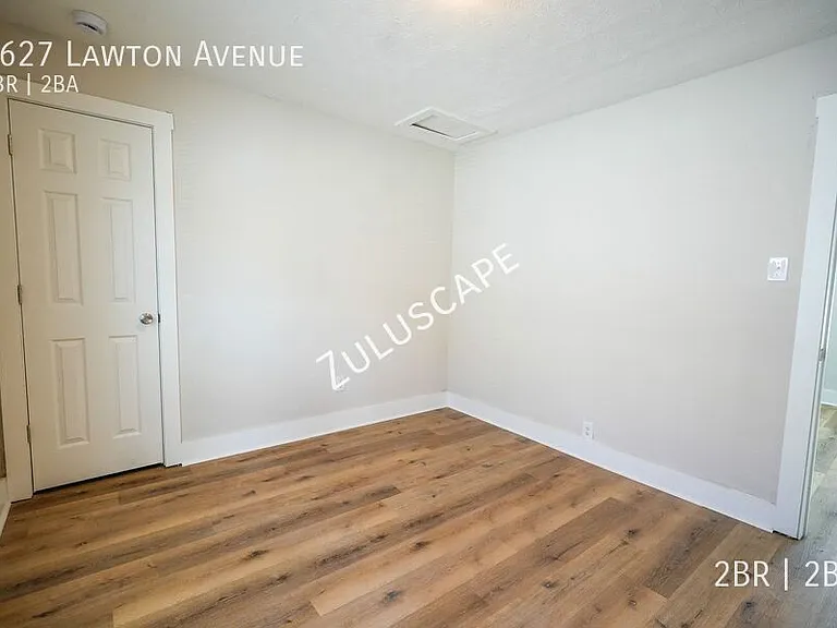1627 Lawton Ave — Photo 8