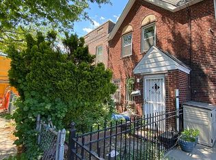 7003 52nd Ave, Flushing, NY 11378