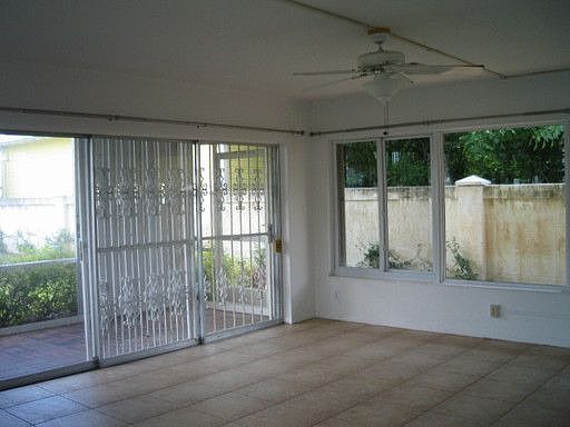 4th image of 4804 N Flagler Dr APT 2
