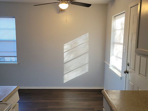 4th image of 7116 Richfield Dr #1