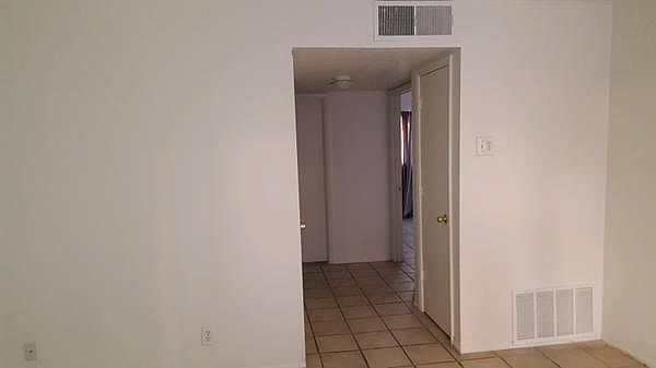 1st image of 3508 Lafayette Dr NE APT B