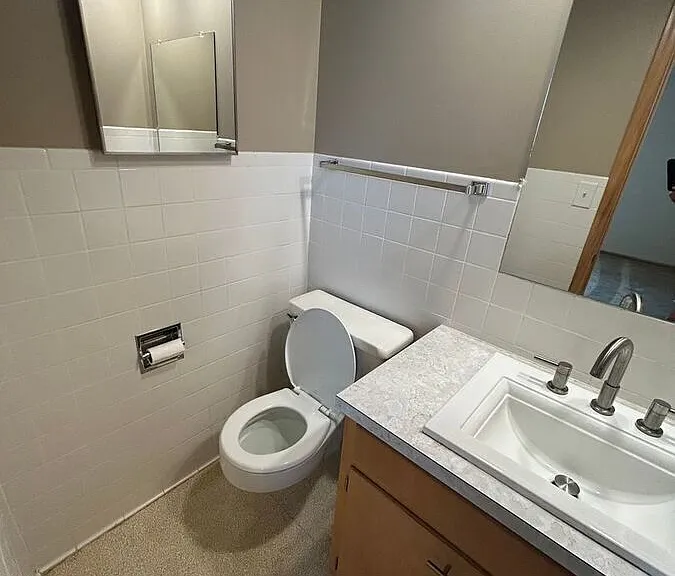 207 W 3rd St S #1 — Photo 7