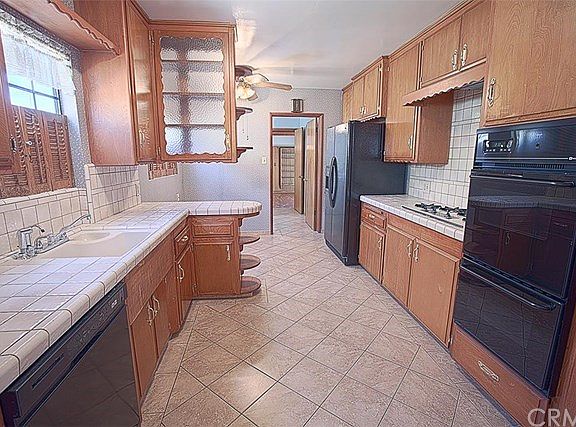 4th image of 9214 Highdale St