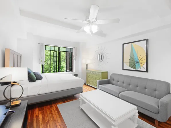 25 Tudor City Place image 1 of 16