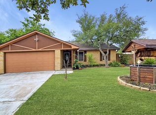 4402 Green Valley Dr, Bryan, TX 77802