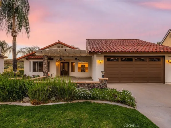 30449 Early Round Dr, Canyon Lake, CA 92587