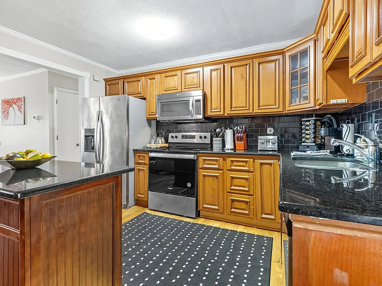 2891 Sunnyview Dr — Photo 12