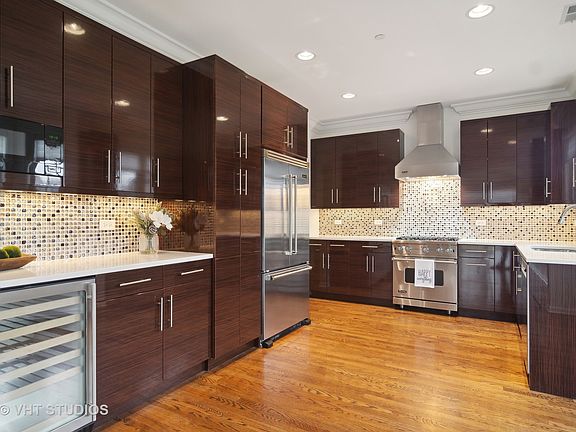 3rd image of 2136 Washington Dr