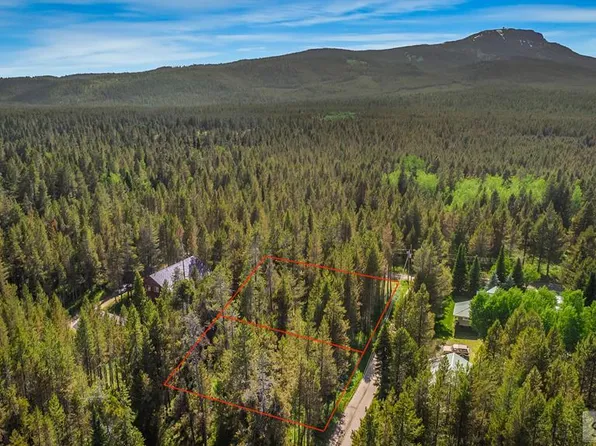 4002 Bighorn St, Island Park, ID 83429