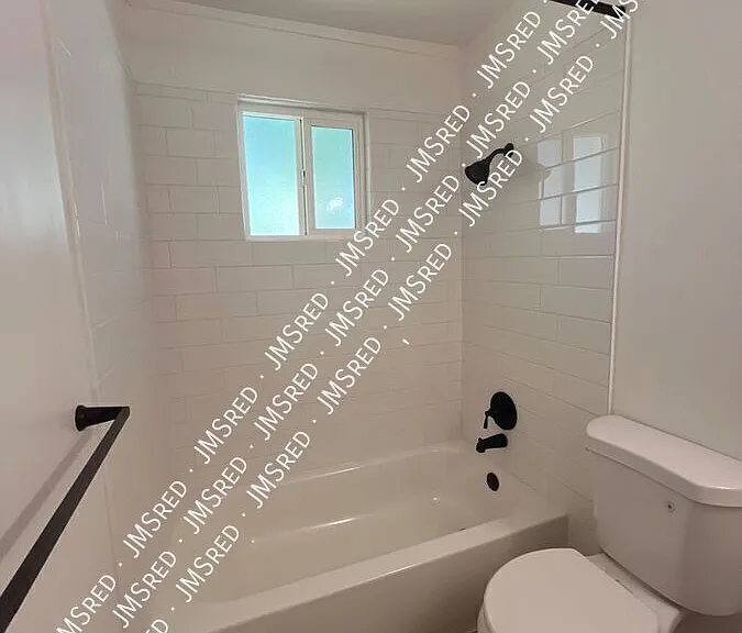 1433 S Kenneth Pl #8 — Photo 10