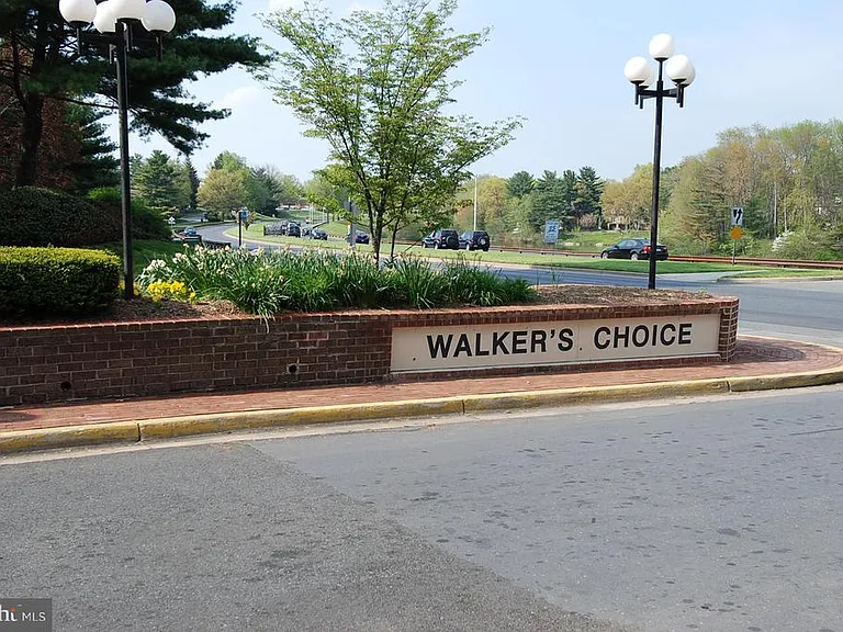 18722 Walkers Choice Rd #4 — Photo 21