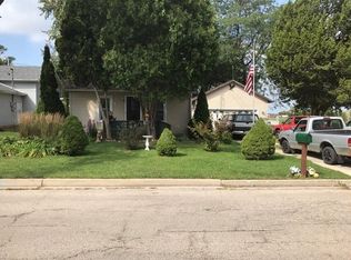 309 Ratzlaff St, Harvard, IL 60033