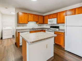 THE HIGHLANDS, Saint Cloud, MN 56304