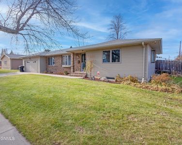 1215 University Ave, Williston, ND, 58801