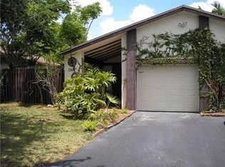 13617 SW 112th Ln, Miami, FL 33186