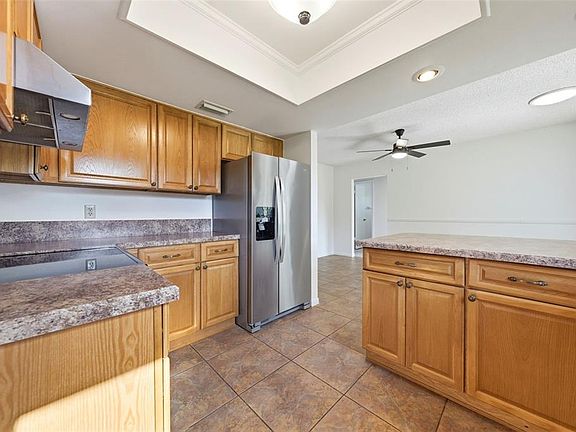 5th image of 10839 SW 78th Ct
