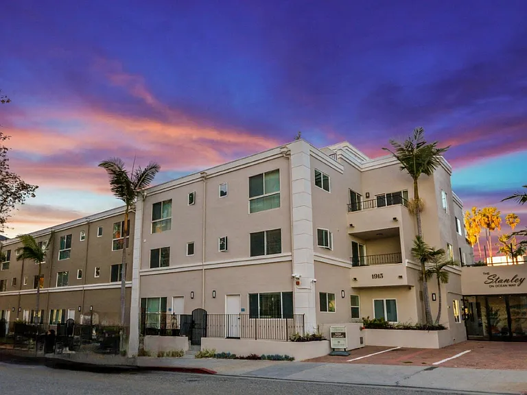 The Stanley on Ocean Way — Photo 12