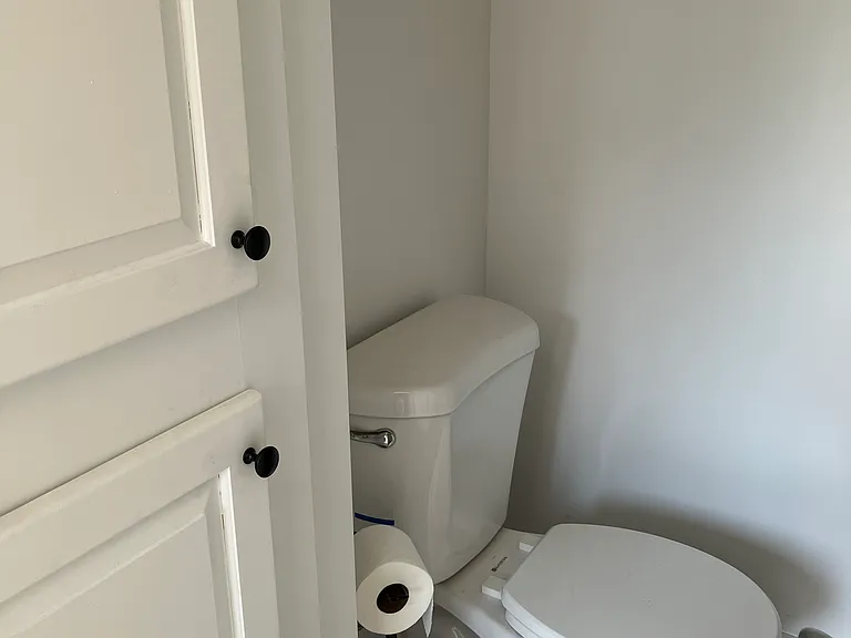 1212 Valley St — Photo 5