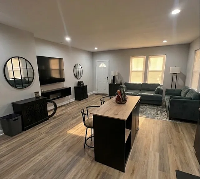 2019 E Maryland St #A — Photo 2