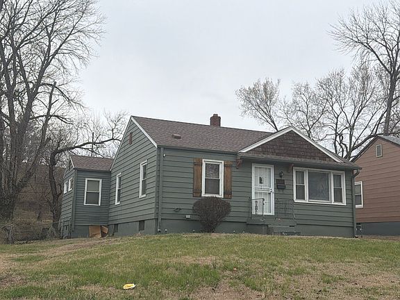 3rd image of 7432 Bellefontaine Ave