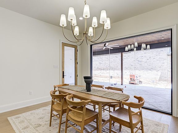 4th image of 4007 150th St