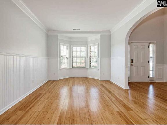 5th image of 515 Moulton Way