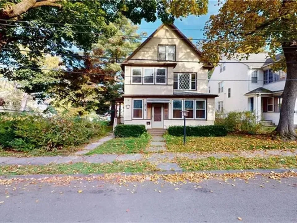 2 Rodney St