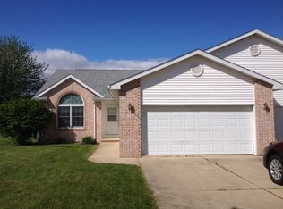460 W Quail Roost Ct, Sherman, IL 62684