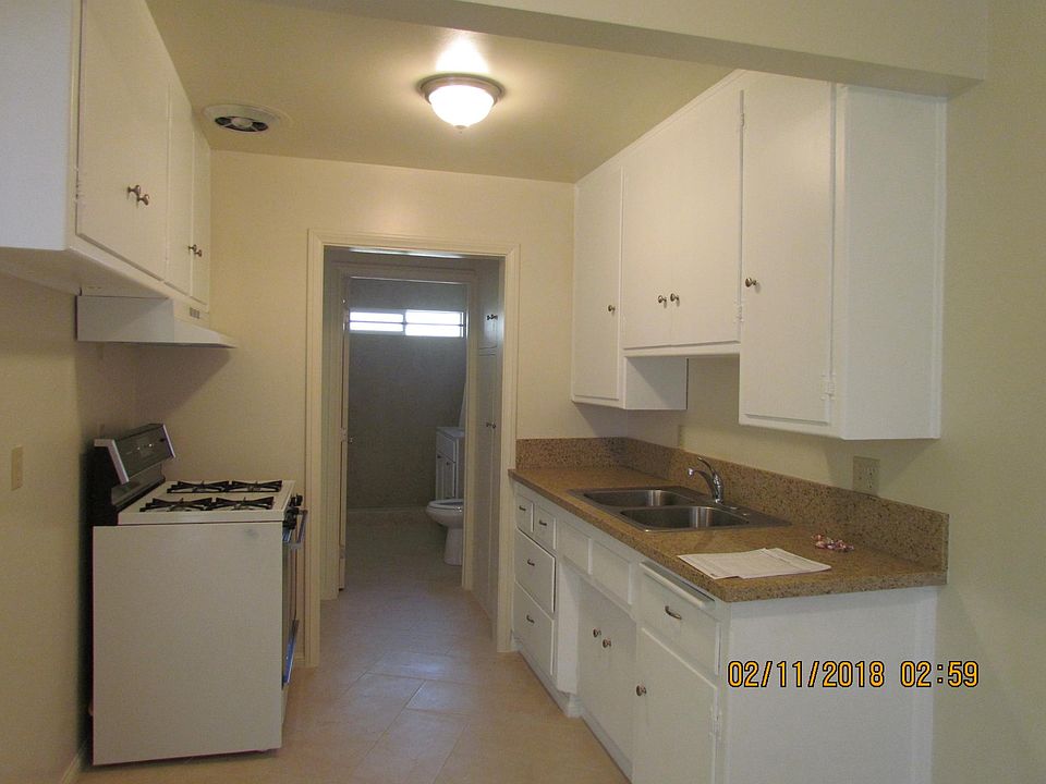 2nd image of 544 S Resh St APT B