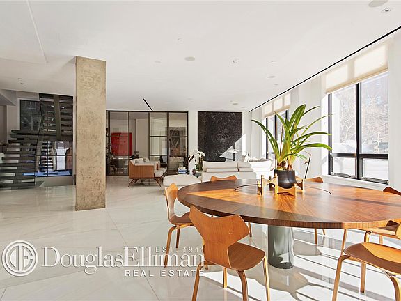 4th image of 1 N Moore St APT 6