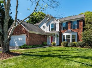 8913 Carastan Dr, Charlotte, NC 28216