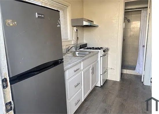 1 bed, $2,600 — Photo 3