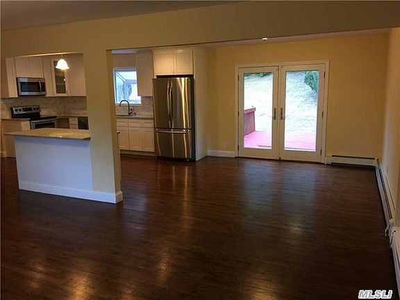 4th image of 54 Sunset Ave